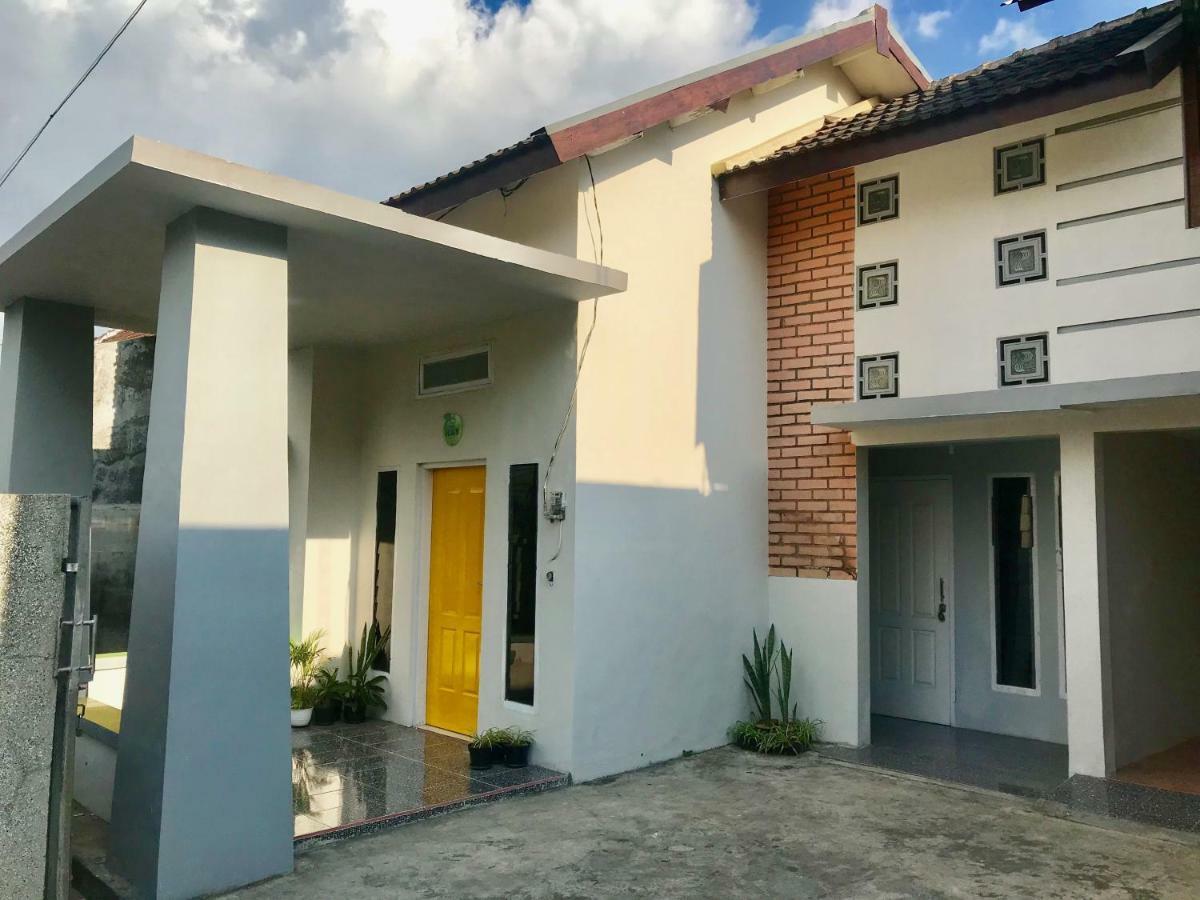 Villa Batu Keluarga Nn Kültér fotó